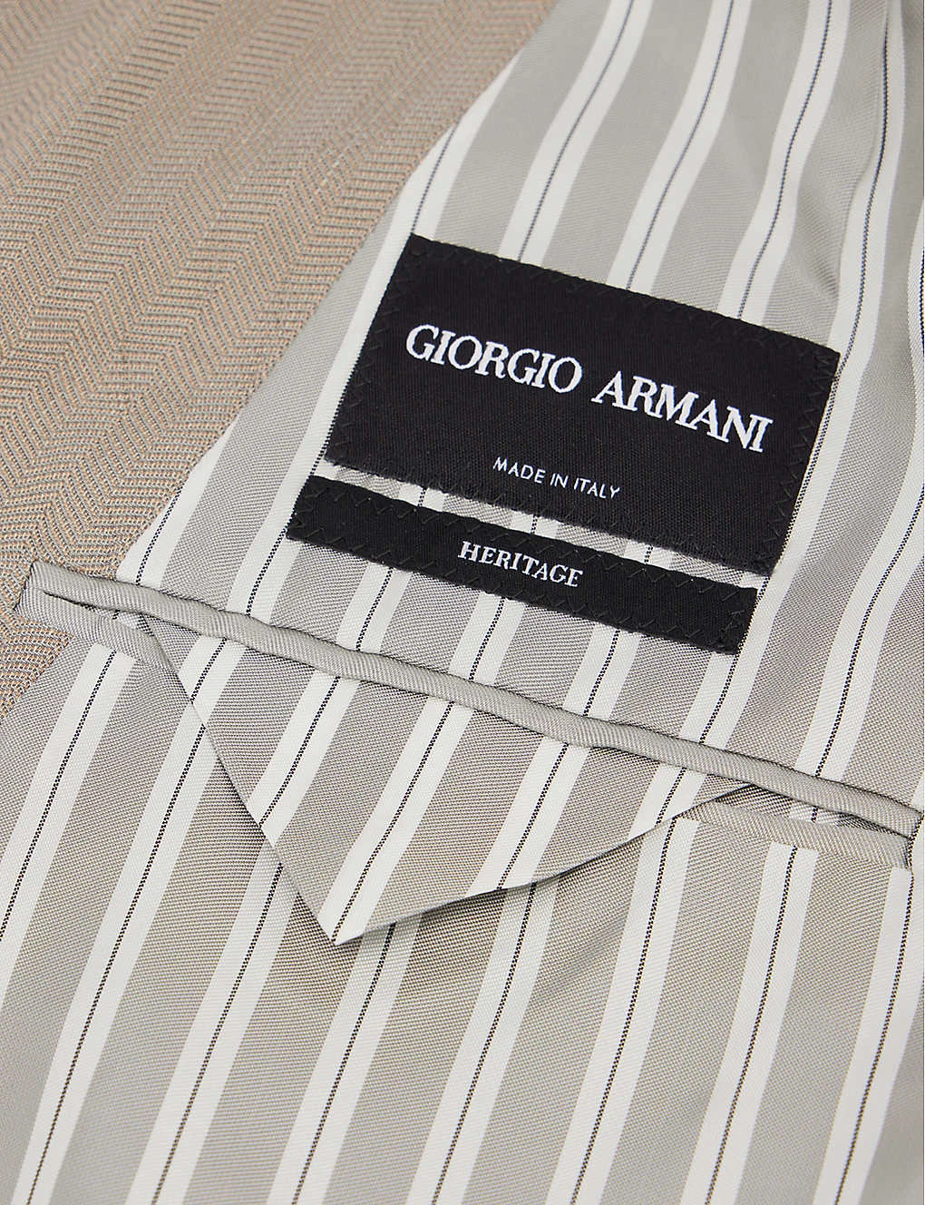 Giorgio Armani Double-breasted Regular-fit Woven Suit 11 Giorgio Armani Double-breasted Regular-fit Woven Suit - Image 9