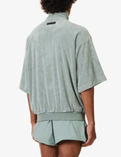 ESSENTIALS Brand-patch Short-sleeved Relaxed-fit Bamboo-blend Sweatshirt 10 ESSENTIALS Brand-patch Short-sleeved Relaxed-fit Bamboo-blend Sweatshirt -Gentlemen Style Shop R04126202 SYCAMORE ALT03