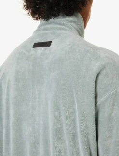 ESSENTIALS Brand-patch Short-sleeved Relaxed-fit Bamboo-blend Sweatshirt 11 ESSENTIALS Brand-patch Short-sleeved Relaxed-fit Bamboo-blend Sweatshirt -Gentlemen Style Shop R04126202 SYCAMORE ALT04