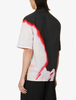 Alexander McQueen Graphic-print Camp-collar Relaxed-fit Cotton-poplin Shirt 10 Alexander McQueen Graphic-print Camp-collar Relaxed-fit Cotton-poplin Shirt -Gentlemen Style Shop R04153574 MULTIBLACK ALT03